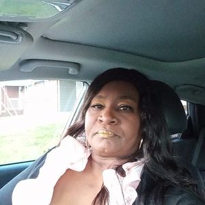 Meet your Posher, Loretta